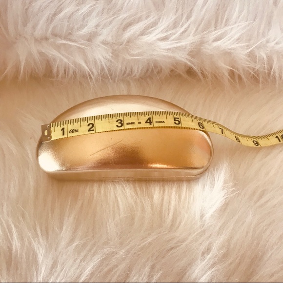 Gold eyeglass case - Picture 4 of 4